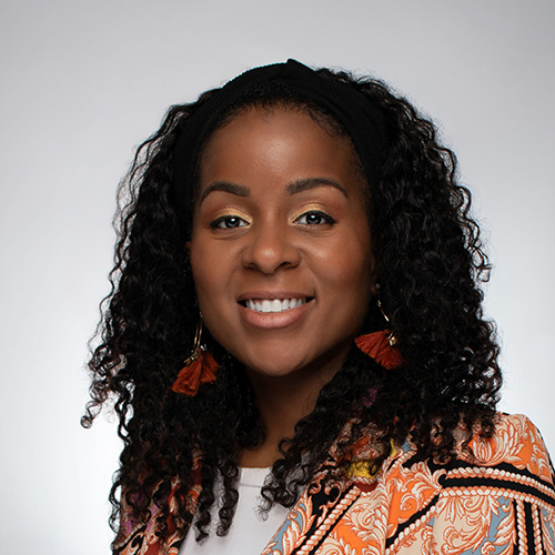 Alesha Logan Headshot