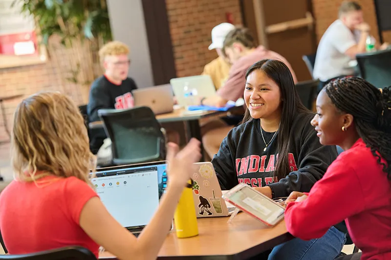 Students on Wildcat Tour