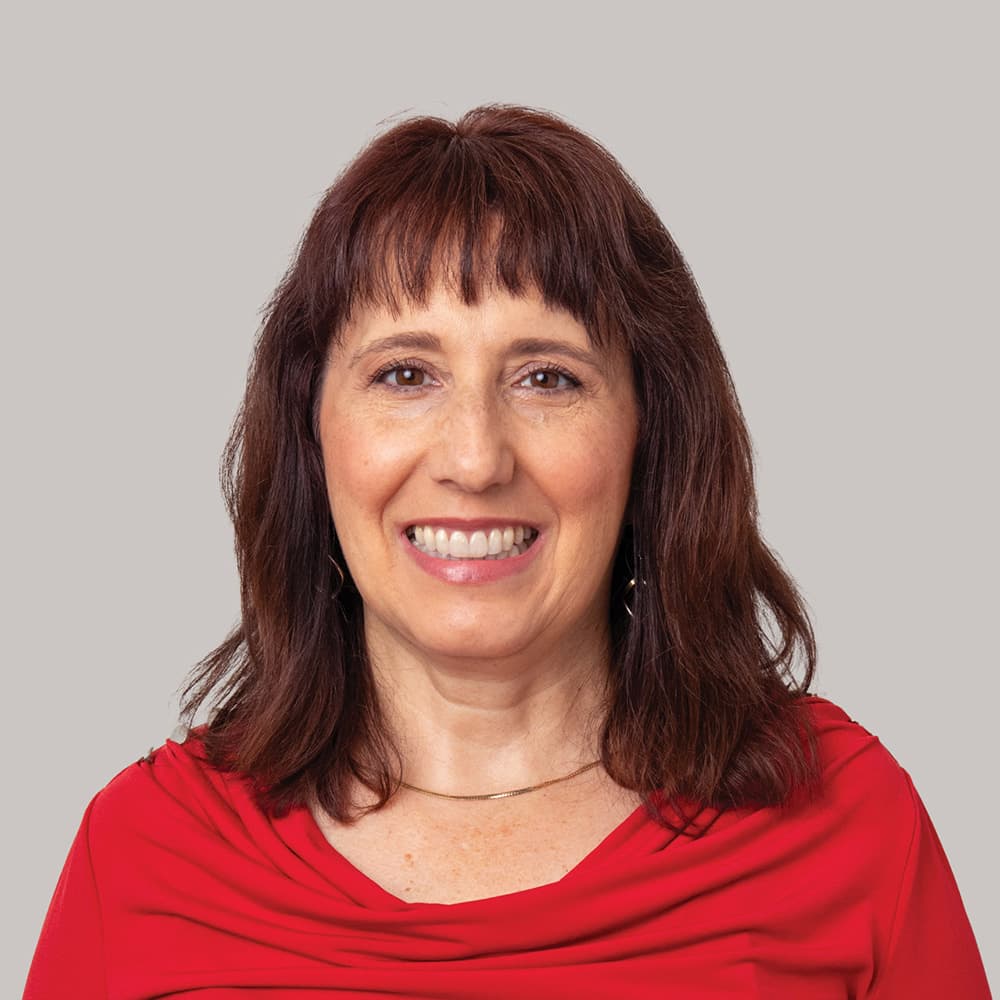 Vonda Bradt Headshot