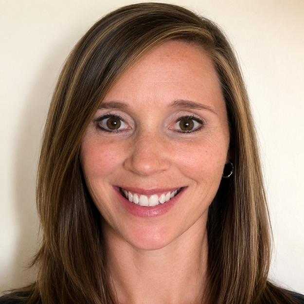Sarah Hamsher Headshot