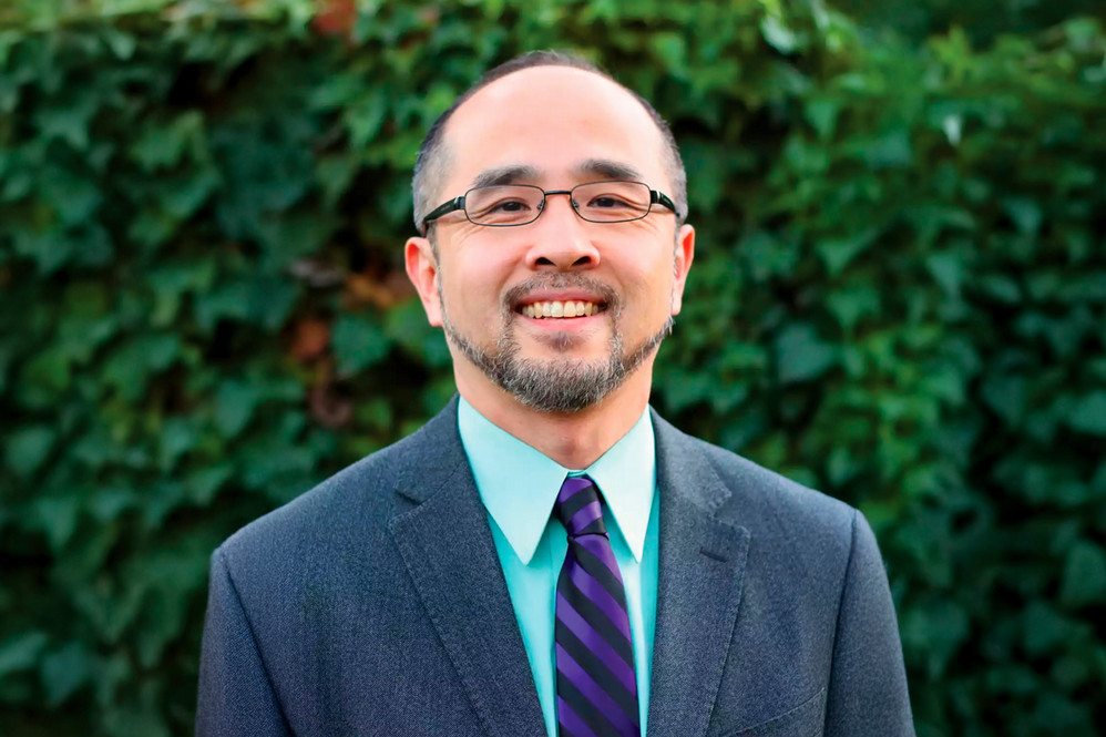 Dr. Francis Yu Headshot